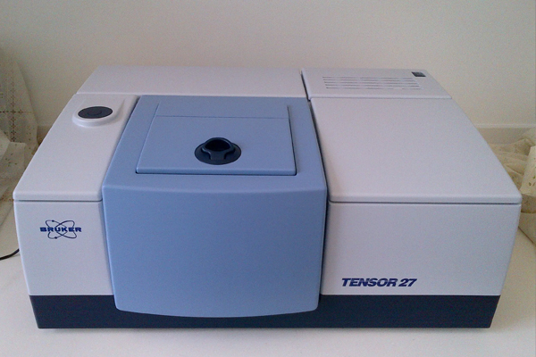 Bruker Alpha II FTIR Infrared Spectrometer in Yidian's QC lab