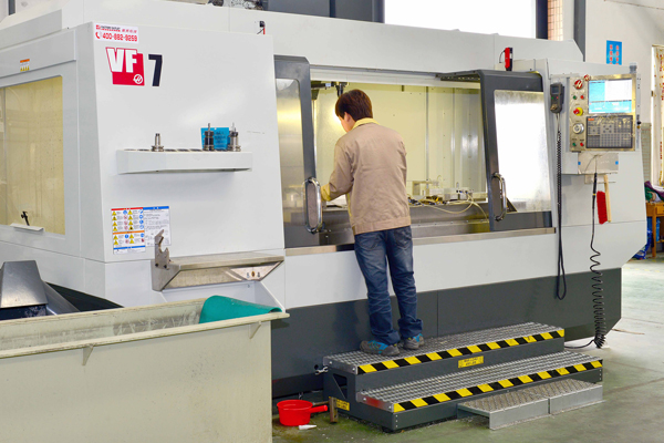 Yidian machinist programming CNC controller